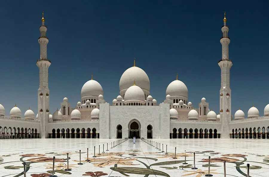 ZHEIKH ZAYED GRAND MOSQUE